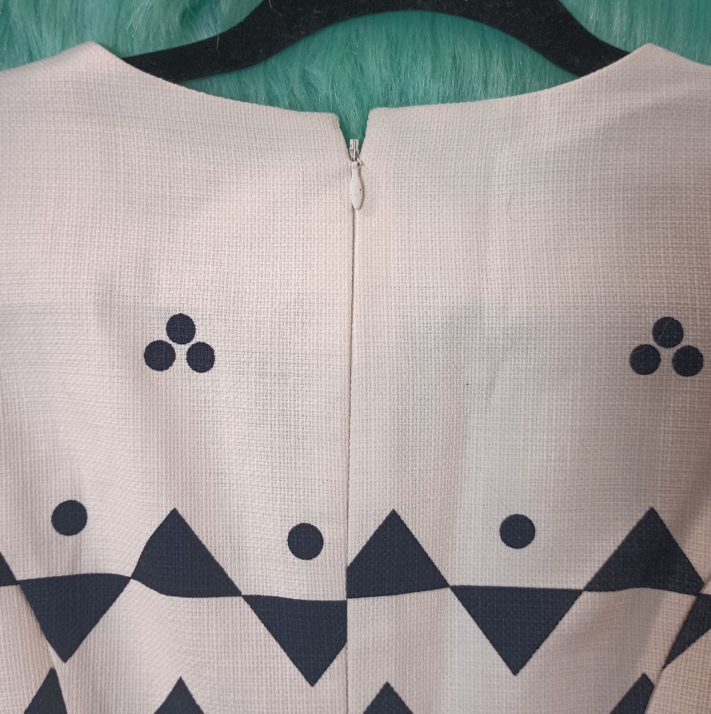 J Crew White and Navy Blue Pattern Sleeveless Back Zip Dress Size 6 - Picture 8 of 9